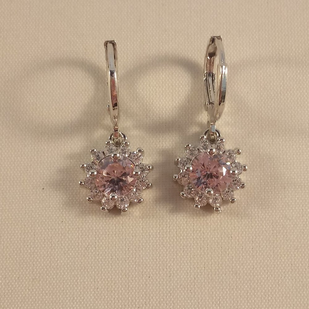 18K White Gold Filled Flower Pink Diamond Zircon Dangle Earrings .84ctw Gorgeous - Picture 2 of 3